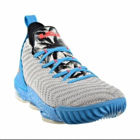 LeBron James Nike Tennis shoes Sneakers Youth Lebron Tropical Beach 5Y - Picture 1 of 7